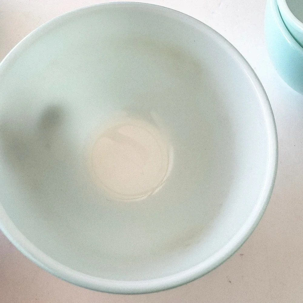 Pyrex set four